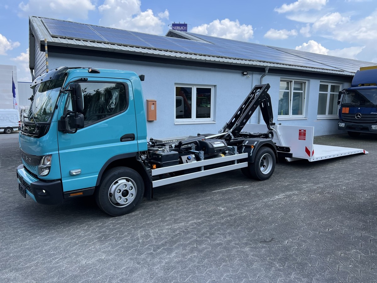 FUSO Canter FUSO 9C18 City Abrollkipper Krokbil Color - Haakarmsysteem vrachtwagen, Kraanwagen: afbeelding 2 FUSO Canter FUSO 9C18 City Abrollkipper Krokbil Color - Haakarmsysteem vrachtwagen, Kraanwagen: afbeelding 2