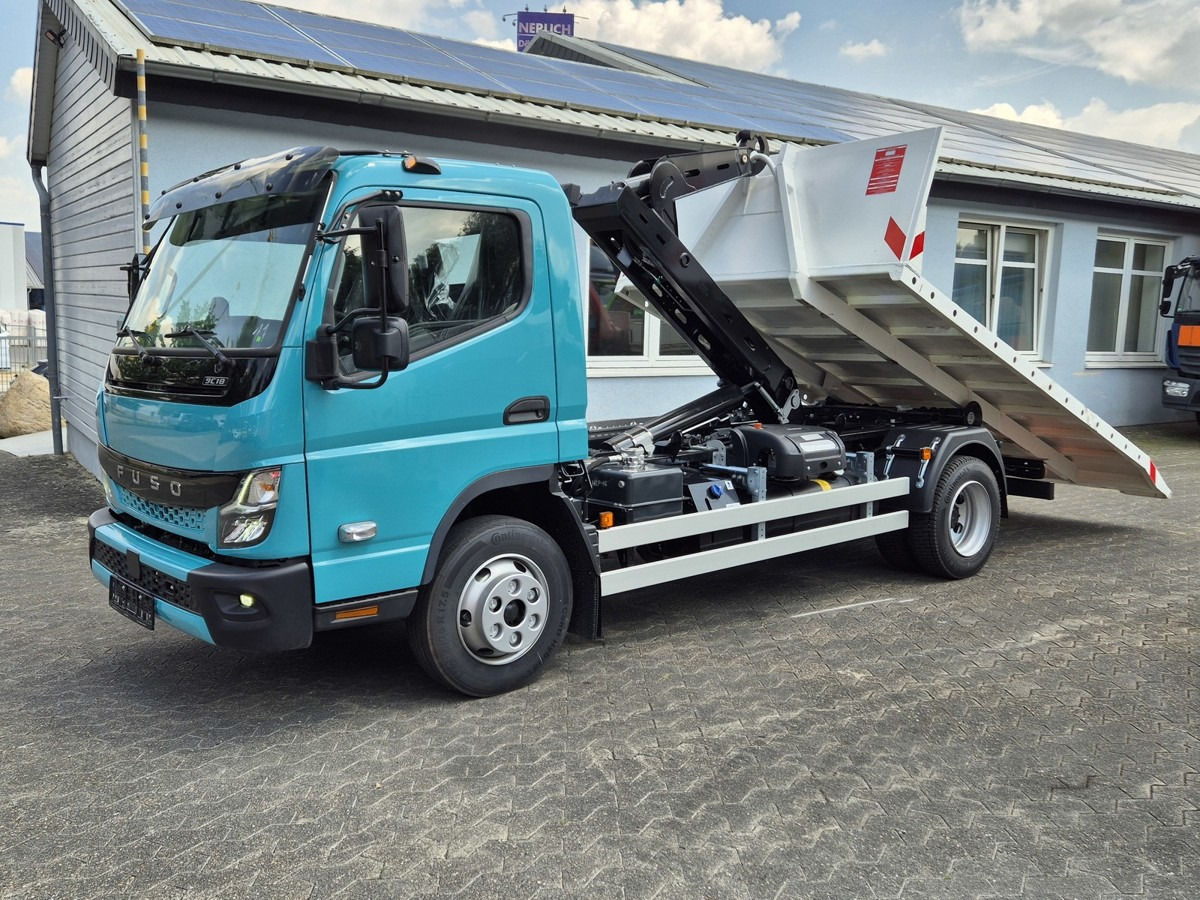 FUSO Canter FUSO 9C18 City Abrollkipper Krokbil Color - Haakarmsysteem vrachtwagen, Kraanwagen: afbeelding 1 FUSO Canter FUSO 9C18 City Abrollkipper Krokbil Color - Haakarmsysteem vrachtwagen, Kraanwagen: afbeelding 1