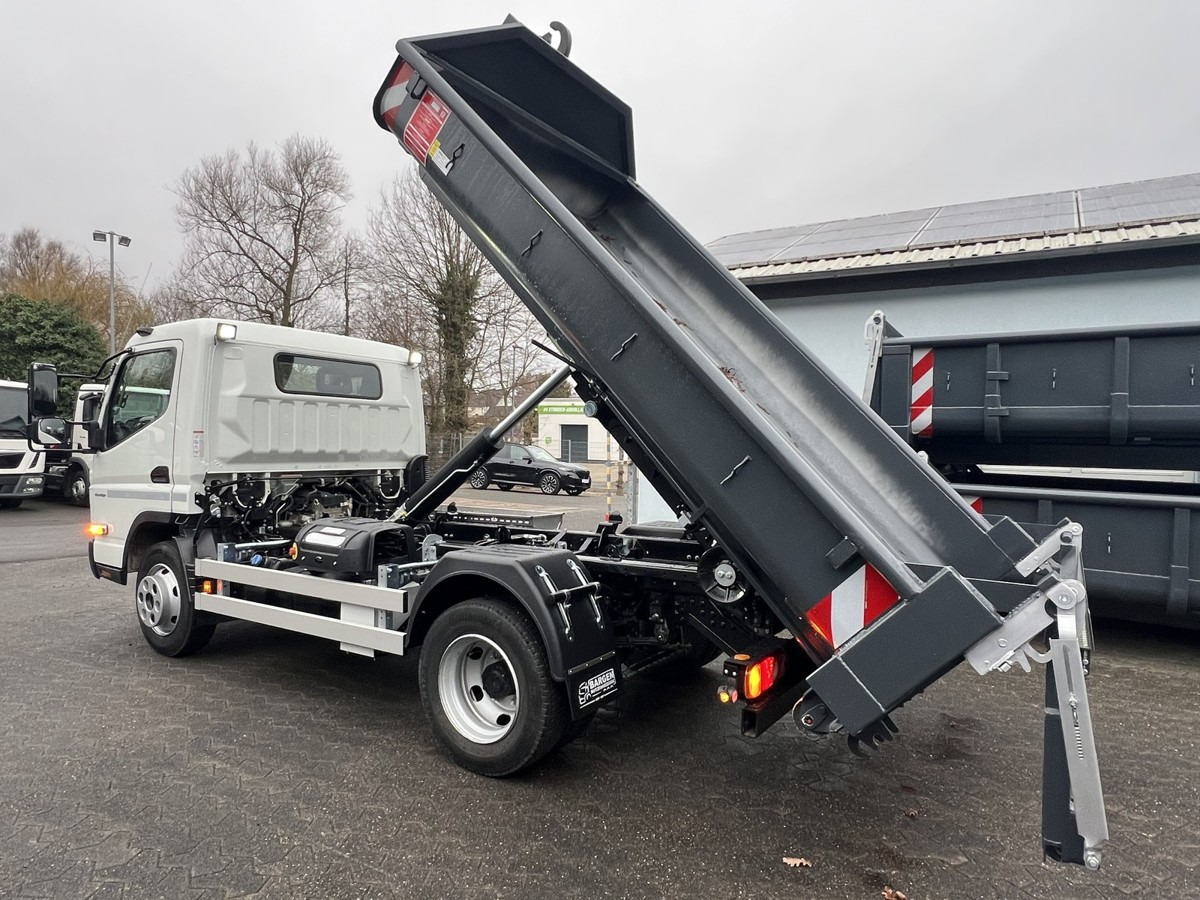 FUSO Fuso Canter 7C18 City Abrollkipper AHK Hooklift - Haakarmsysteem vrachtwagen: afbeelding 4 FUSO Fuso Canter 7C18 City Abrollkipper AHK Hooklift - Haakarmsysteem vrachtwagen: afbeelding 4