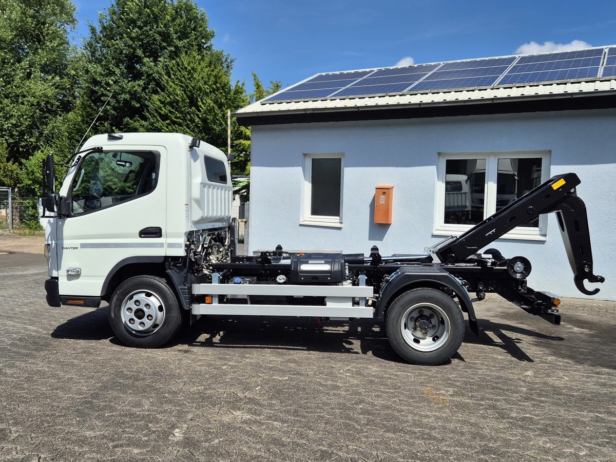FUSO Fuso Canter 7C18 City Abrollkipper AHK Hooklift - Haakarmsysteem vrachtwagen: afbeelding 3 FUSO Fuso Canter 7C18 City Abrollkipper AHK Hooklift - Haakarmsysteem vrachtwagen: afbeelding 3