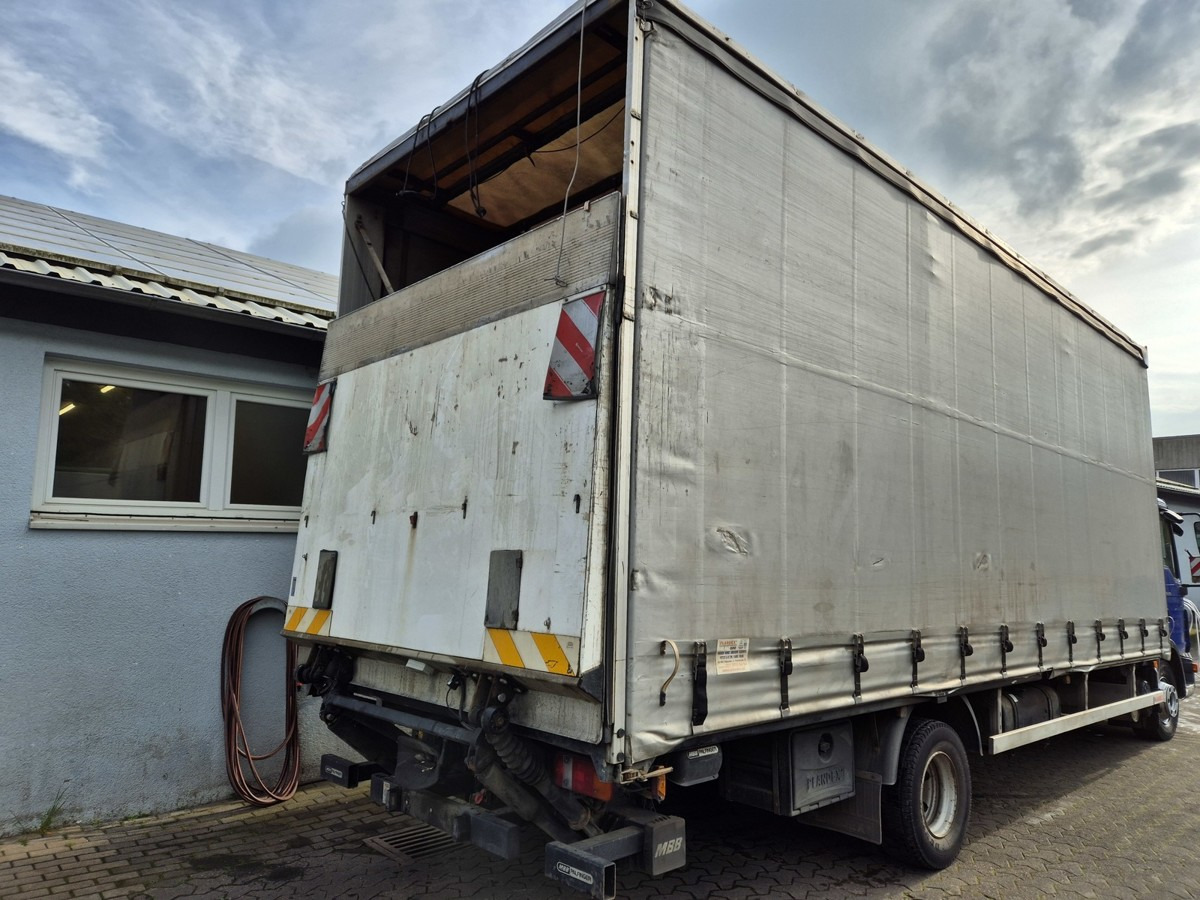 Ladebordwand LBW Tail Lift MBB Palfinger 1500 - Schuifzeilen vrachtwagen: afbeelding 1 Ladebordwand LBW Tail Lift MBB Palfinger 1500 - Schuifzeilen vrachtwagen: afbeelding 1