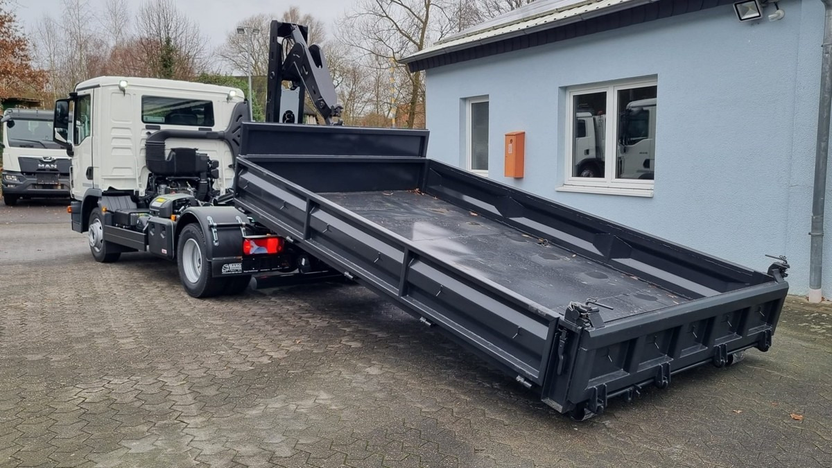 MAN TGL 12.220 BL NEU City Abrollkipper 8t TipMatic - Haakarmsysteem vrachtwagen: afbeelding 4 MAN TGL 12.220 BL NEU City Abrollkipper 8t TipMatic - Haakarmsysteem vrachtwagen: afbeelding 4