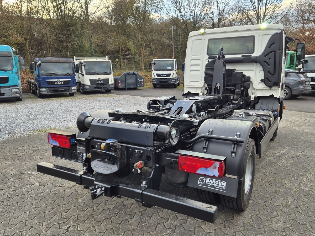 MAN TGL 12.250 BL City Abrollkipper AHK Euro 6 - Haakarmsysteem vrachtwagen: afbeelding 3 MAN TGL 12.250 BL City Abrollkipper AHK Euro 6 - Haakarmsysteem vrachtwagen: afbeelding 3