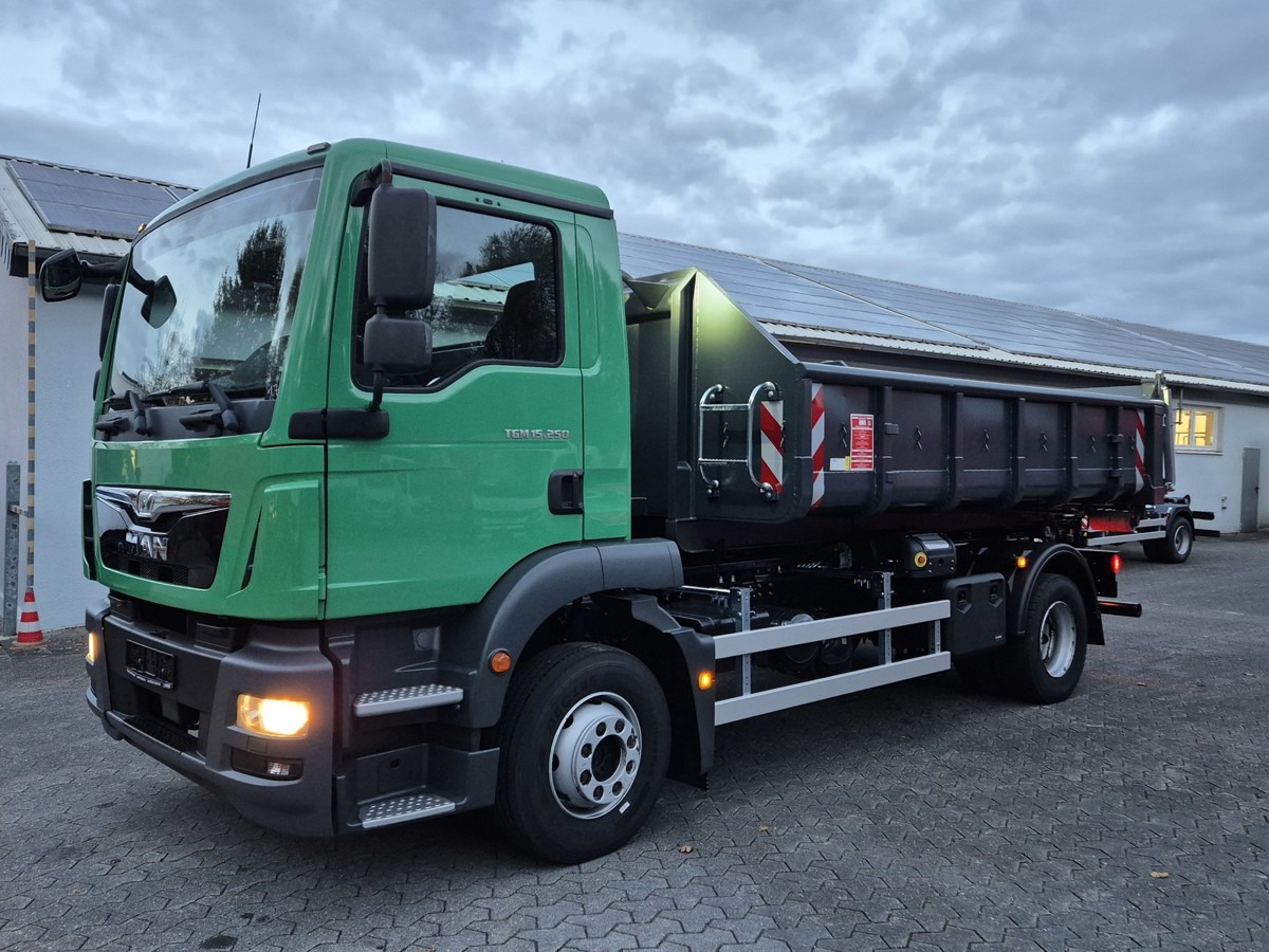 MAN TGM 15.250 Abrollkipper Multi Haken 900-1570mm - Haakarmsysteem vrachtwagen: afbeelding 1 MAN TGM 15.250 Abrollkipper Multi Haken 900-1570mm - Haakarmsysteem vrachtwagen: afbeelding 1