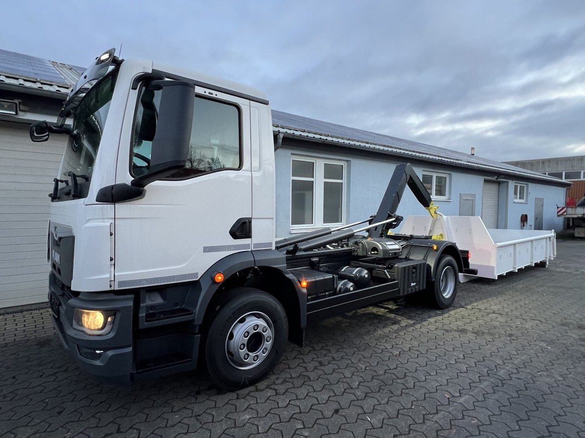 MAN TGM 15.290 BL Abrollkipper Multihook City+1570mm - Haakarmsysteem vrachtwagen: afbeelding 5 MAN TGM 15.290 BL Abrollkipper Multihook City+1570mm - Haakarmsysteem vrachtwagen: afbeelding 5