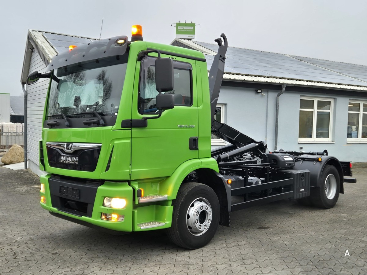 MAN TGM 15.290 BL Aut. Abrollkipper AHK - Haakarmsysteem vrachtwagen: afbeelding 2 MAN TGM 15.290 BL Aut. Abrollkipper AHK - Haakarmsysteem vrachtwagen: afbeelding 2