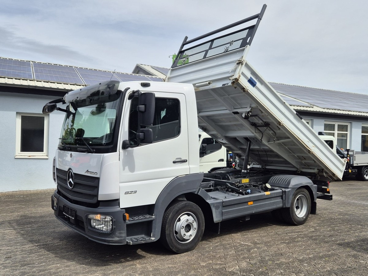 MERCEDES-BENZ Atego 823 3-Seiten Kipper Meiller 2 x AHK - Kipper bestelwagen: afbeelding 1 MERCEDES-BENZ Atego 823 3-Seiten Kipper Meiller 2 x AHK - Kipper bestelwagen: afbeelding 1