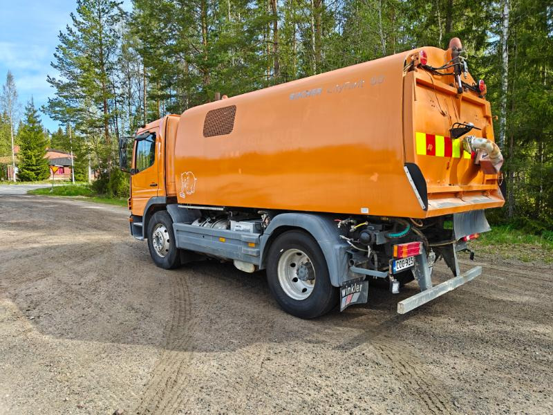 Bucher Cityfant 60 MB Atego - Veegwagen: afbeelding 4 Bucher Cityfant 60 MB Atego - Veegwagen: afbeelding 4