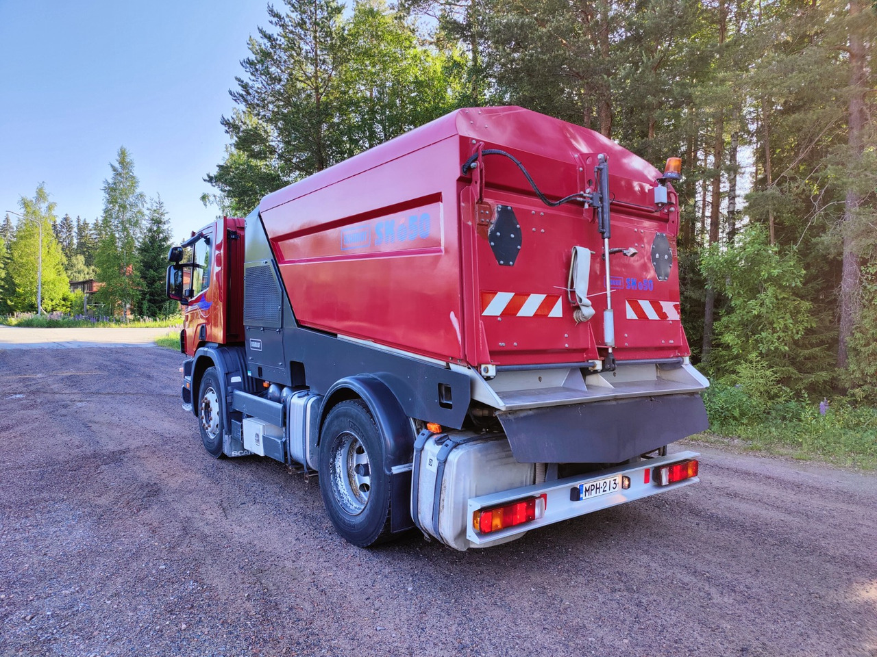 SCHMIDT SK650 / Scania P94 - Veegwagen: afbeelding 3 SCHMIDT SK650 / Scania P94 - Veegwagen: afbeelding 3