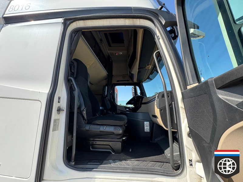 Mercedes-Benz ACTROS 1842 LL GigaSpace - 2x Tank - NIGHT a/c ** HOLLAND TRUCK - Trekker: afbeelding 3 Mercedes-Benz ACTROS 1842 LL GigaSpace - 2x Tank - NIGHT a/c ** HOLLAND TRUCK - Trekker: afbeelding 3