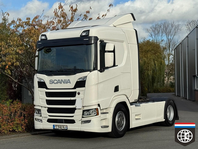 Scania R450 euro 6 D - Retarder - Night A/C - CLEAN TRUCK - full spoiler - Trekker: afbeelding 1 Scania R450 euro 6 D - Retarder - Night A/C - CLEAN TRUCK - full spoiler - Trekker: afbeelding 1