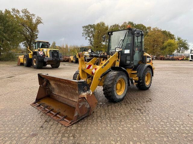 Caterpillar 908M, 4+1 Schaufel, Palettengabel, wenig Std. - Wiellader: afbeelding 2 Caterpillar 908M, 4+1 Schaufel, Palettengabel, wenig Std. - Wiellader: afbeelding 2