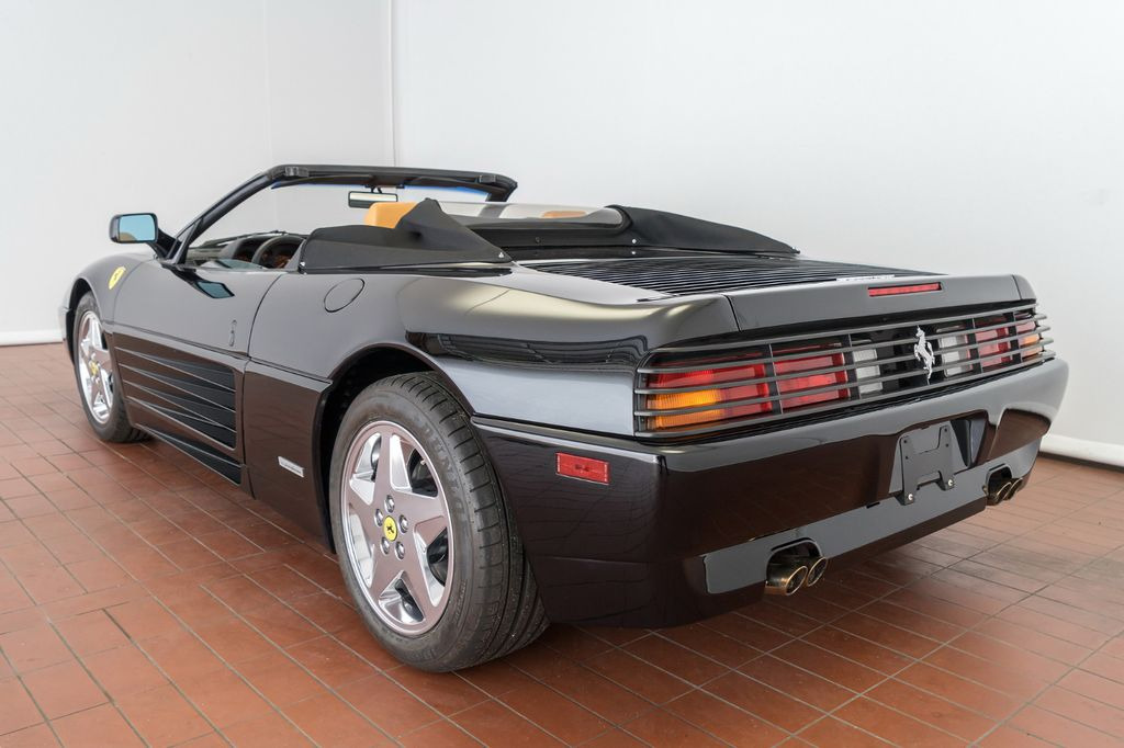 Ferrari 348 Spider/TOP Zustand/Zahnriemen+TÜV neu! - Personenwagen: afbeelding 4 Ferrari 348 Spider/TOP Zustand/Zahnriemen+TÜV neu! - Personenwagen: afbeelding 4