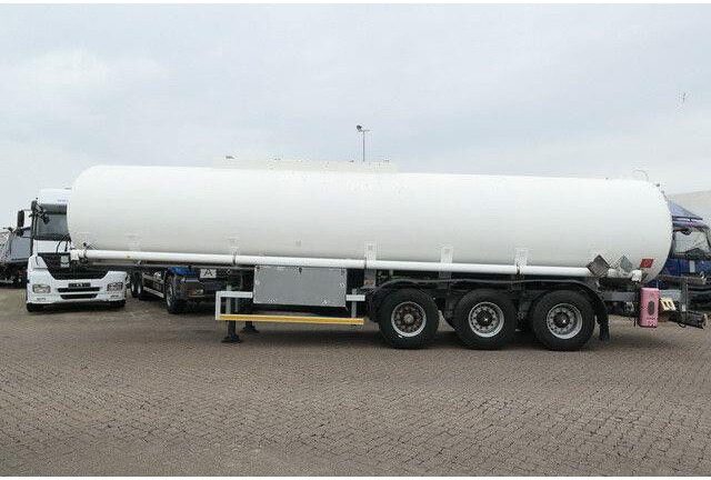 Kässbohrer STH 34/10-24/Tank 34.000 ltr./Unterbefüll./Pumpe - Tankoplegger: afbeelding 2 Kässbohrer STH 34/10-24/Tank 34.000 ltr./Unterbefüll./Pumpe - Tankoplegger: afbeelding 2