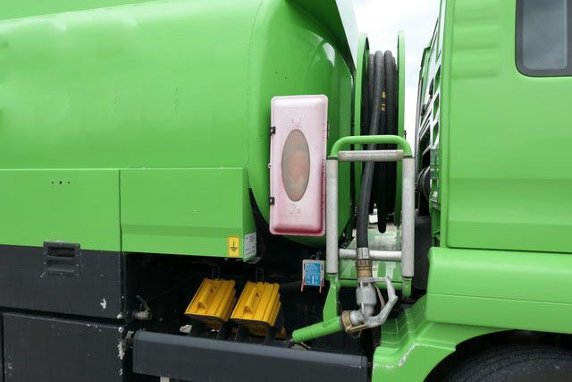 MAN 26.400 TGS 6x2, Esterer, Unten- u. Obenbefüllung - Tankwagen: afbeelding 4 MAN 26.400 TGS 6x2, Esterer, Unten- u. Obenbefüllung - Tankwagen: afbeelding 4