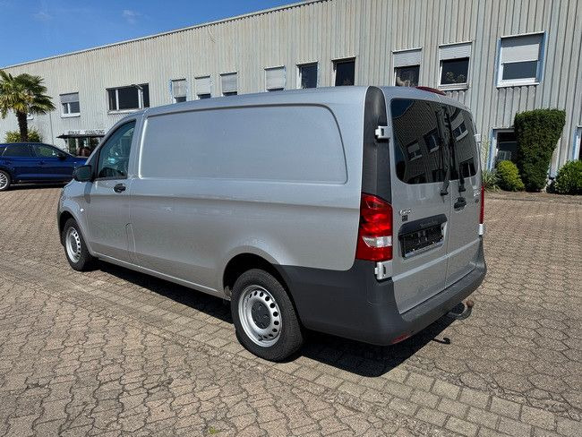 Mercedes-Benz 116 CDI VITO, Klima,91tkm,Trennwand, AHK,3. Sitz - Kleine bestelwagen: afbeelding 2 Mercedes-Benz 116 CDI VITO, Klima,91tkm,Trennwand, AHK,3. Sitz - Kleine bestelwagen: afbeelding 2