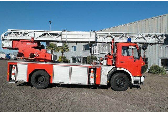 Mercedes-Benz 1422 F 4x2, Drehleiter DLK 23-12, Metz, 30m - Brandweerwagen: afbeelding 2 Mercedes-Benz 1422 F 4x2, Drehleiter DLK 23-12, Metz, 30m - Brandweerwagen: afbeelding 2