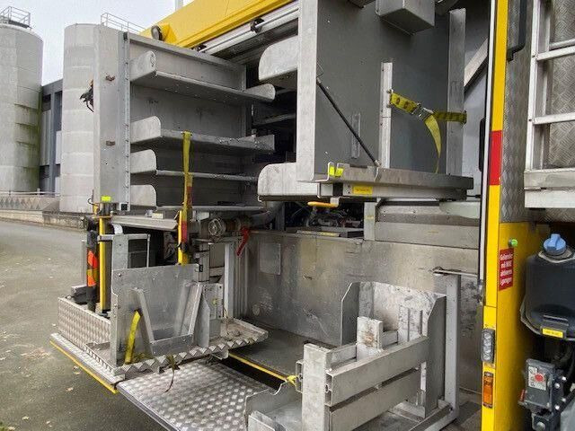 Mercedes-Benz 1833 Axor 4x4,Palfinger PK8502,Allrad,Seilwinde - Brandweerwagen: afbeelding 5 Mercedes-Benz 1833 Axor 4x4,Palfinger PK8502,Allrad,Seilwinde - Brandweerwagen: afbeelding 5