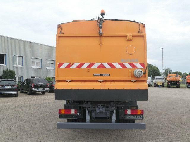 Mercedes-Benz 2032 A Actros 4x4, Bucher STKF 9500, Airport, AC - Veegwagen: afbeelding 4 Mercedes-Benz 2032 A Actros 4x4, Bucher STKF 9500, Airport, AC - Veegwagen: afbeelding 4