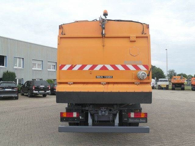 Mercedes-Benz 2032 A Actros 4x4, Bucher STKF 9500, Airport, AC - Veegwagen: afbeelding 4 Mercedes-Benz 2032 A Actros 4x4, Bucher STKF 9500, Airport, AC - Veegwagen: afbeelding 4