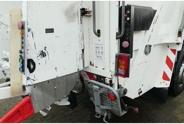 Mercedes-Benz 2532 L Actros 6x2, Faun, Variopress, Zöller, AC - Vuilniswagen: afbeelding 5 Mercedes-Benz 2532 L Actros 6x2, Faun, Variopress, Zöller, AC - Vuilniswagen: afbeelding 5