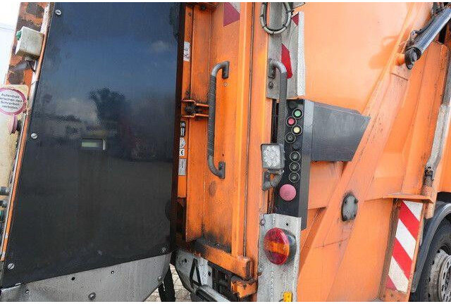 Mercedes-Benz 2532 L Actros 6x2, Faun, Zöller, 24m³, MP3, AC - Vuilniswagen: afbeelding 5 Mercedes-Benz 2532 L Actros 6x2, Faun, Zöller, 24m³, MP3, AC - Vuilniswagen: afbeelding 5