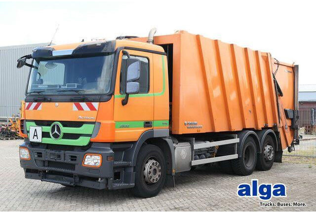 Mercedes-Benz 2532 L Actros 6x2, Faun, Zöller, 24m³, MP3, AC - Vuilniswagen: afbeelding 1 Mercedes-Benz 2532 L Actros 6x2, Faun, Zöller, 24m³, MP3, AC - Vuilniswagen: afbeelding 1