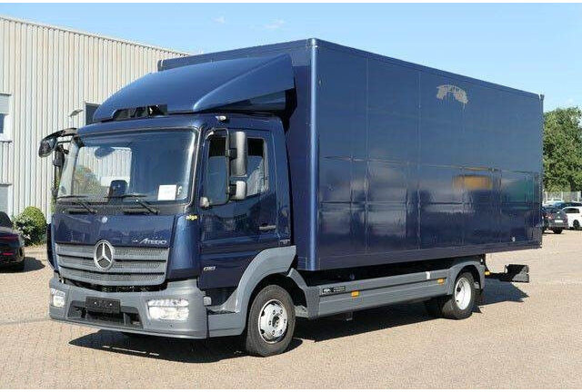 Mercedes-Benz 818 Atego 4x2, 6.200mm lang, Möbel, Klima - Bakwagen: afbeelding 5 Mercedes-Benz 818 Atego 4x2, 6.200mm lang, Möbel, Klima - Bakwagen: afbeelding 5