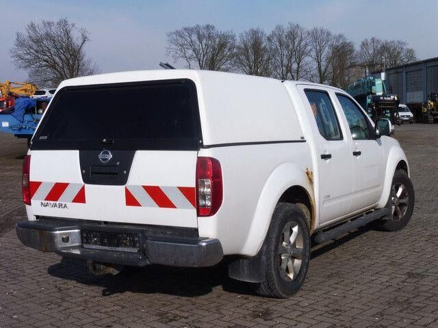 Nissan Navara 2.5 Tdi 4x4, DOKA, Pickup, Klima, AHK - Bestelwagen open laadbak: afbeelding 5 Nissan Navara 2.5 Tdi 4x4, DOKA, Pickup, Klima, AHK - Bestelwagen open laadbak: afbeelding 5