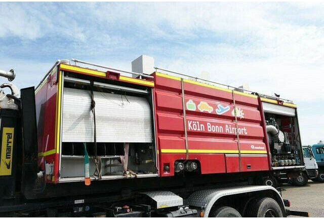 ROSENBAUER ROSENBAUER/Feuerwehr/Wasserwerfer - Brandweerwagen: afbeelding 2 ROSENBAUER ROSENBAUER/Feuerwehr/Wasserwerfer - Brandweerwagen: afbeelding 2