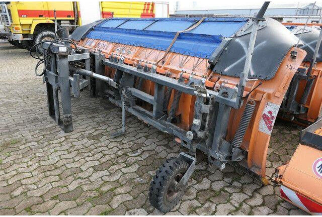 Schmidt MF 9.3, Schneeschild, 5.600mm, Winterdienst - Sneeuwschuif: afbeelding 3 Schmidt MF 9.3, Schneeschild, 5.600mm, Winterdienst - Sneeuwschuif: afbeelding 3
