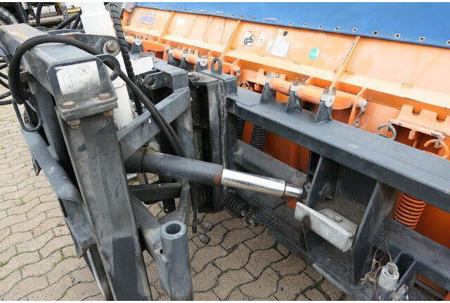 Schmidt MF 9.3, Schneeschild, 5.600mm, Winterdienst - Sneeuwschuif: afbeelding 3 Schmidt MF 9.3, Schneeschild, 5.600mm, Winterdienst - Sneeuwschuif: afbeelding 3