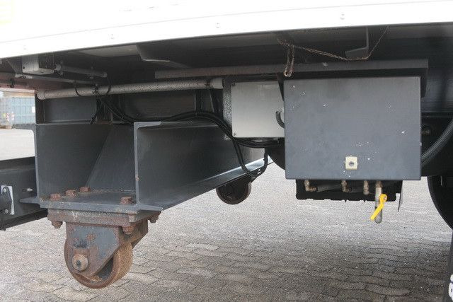 Sommer 2-Achser, elektr. Rolltor, BPW, 11.000mm lang - Gesloten oplegger: afbeelding 5 Sommer 2-Achser, elektr. Rolltor, BPW, 11.000mm lang - Gesloten oplegger: afbeelding 5