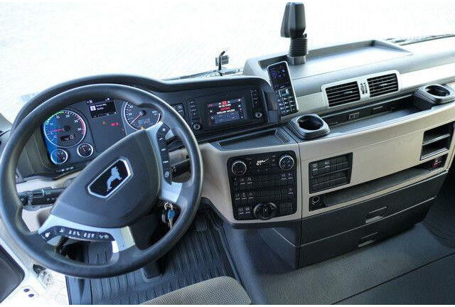 Trekker MAN 18.500 TGX 4x2, XXL, Intarder,Standklima,2x Tank: afbeelding 13