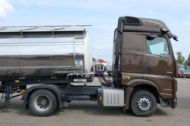 Mercedes-Benz 1848 LS Actros 4x2, Retarder, Klima, 183tkm, TOP - Trekker: afbeelding 2 Mercedes-Benz 1848 LS Actros 4x2, Retarder, Klima, 183tkm, TOP - Trekker: afbeelding 2