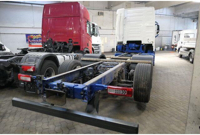 Volvo FH 500 6x2, BDF, Lenk-Lift,Standklima,VEB-Bremse - Chassis vrachtwagen: afbeelding 4 Volvo FH 500 6x2, BDF, Lenk-Lift,Standklima,VEB-Bremse - Chassis vrachtwagen: afbeelding 4