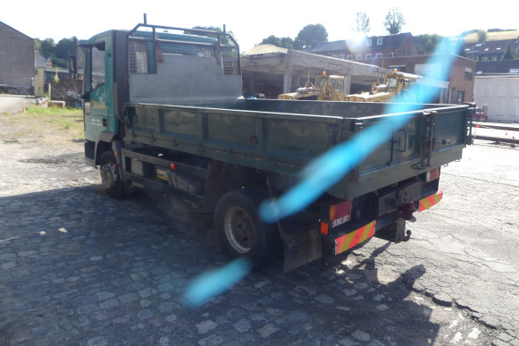 Camion benne Iveco ML 100 E15 (1997-112.669 km-VIN:ZCFA1AA0002205525) - Andere machine: afbeelding 4 Camion benne Iveco ML 100 E15 (1997-112.669 km-VIN:ZCFA1AA0002205525) - Andere machine: afbeelding 4