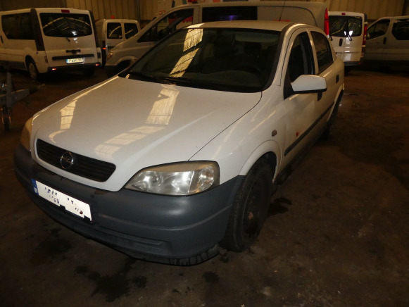 REF:JGN449 - Voiture Opel Astra 1,7 Dti (2003-129.196 km) - Andere machine: afbeelding 1 REF:JGN449 - Voiture Opel Astra 1,7 Dti (2003-129.196 km) - Andere machine: afbeelding 1