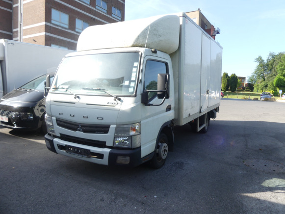 Camion Fourgon Mitsubishi Fuso Canter 3C13 (2013-72.543 km) - Bakwagen: afbeelding 1 Camion Fourgon Mitsubishi Fuso Canter 3C13 (2013-72.543 km) - Bakwagen: afbeelding 1