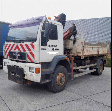Camion municipal 4X4 avec grue et benne basculante MAN 19.264 - Kipper vrachtwagen, Kraanwagen: afbeelding 5 Camion municipal 4X4 avec grue et benne basculante MAN 19.264 - Kipper vrachtwagen, Kraanwagen: afbeelding 5