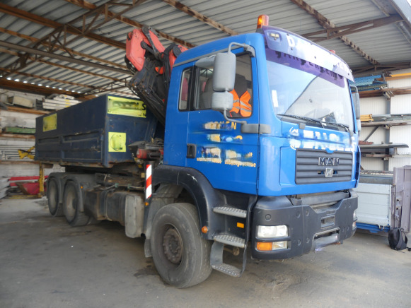 Camion porte container avec grue MAN TGA MH 26 FD (2005-455.395 km)(WMAH09ZZ96M427264) - Containertransporter/ Wissellaadbak vrachtwagen: afbeelding 2 Camion porte container avec grue MAN TGA MH 26 FD (2005-455.395 km)(WMAH09ZZ96M427264) - Containertransporter/ Wissellaadbak vrachtwagen: afbeelding 2