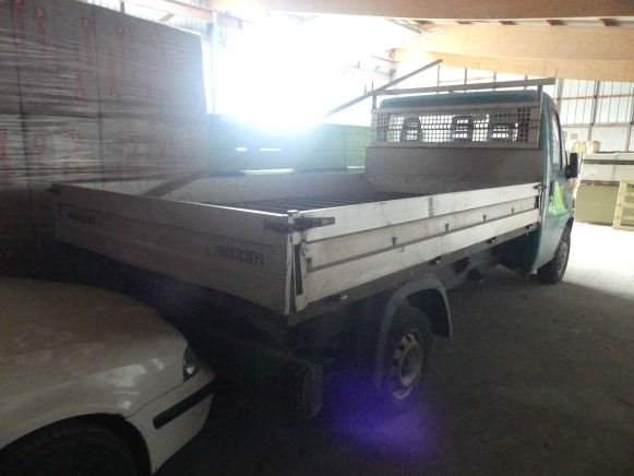 Camionnette benne Peugeot Boxer (1999-235.401 km) - Personenwagen: afbeelding 3 Camionnette benne Peugeot Boxer (1999-235.401 km) - Personenwagen: afbeelding 3