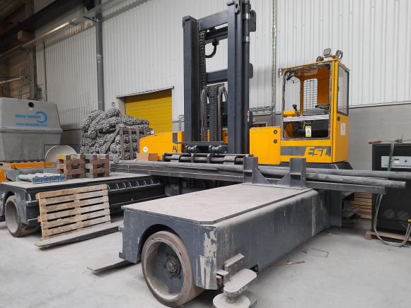Chariot multidirectionnel Combilift ESL 14055 - 4-weg zijlader: afbeelding 1 Chariot multidirectionnel Combilift ESL 14055 - 4-weg zijlader: afbeelding 1
