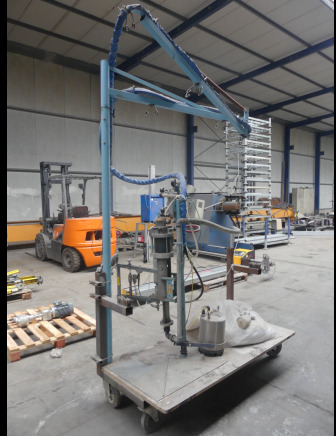 Metaalbewerkingsmachine Machine de pulvérisation de polyester mvp Venus Gusmer: afbeelding 1