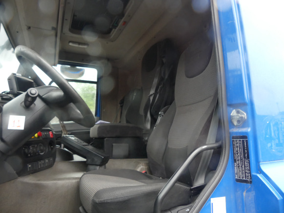REF:05-BHS-7 - Camion poubelle DAF CF290FAG (2016-200.697 km) - Vuilniswagen: afbeelding 5 REF:05-BHS-7 - Camion poubelle DAF CF290FAG (2016-200.697 km) - Vuilniswagen: afbeelding 5