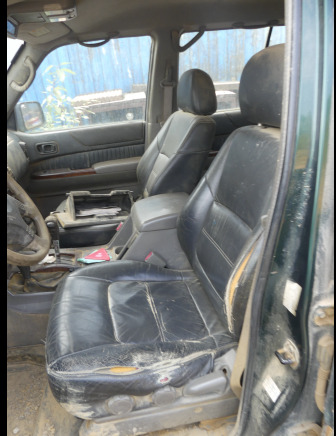 REF:1662 - Voiture Nissan - Personenwagen: afbeelding 4 REF:1662 - Voiture Nissan - Personenwagen: afbeelding 4