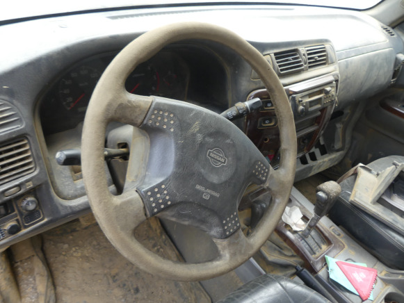REF:1662 - Voiture Nissan - Personenwagen: afbeelding 5 REF:1662 - Voiture Nissan - Personenwagen: afbeelding 5