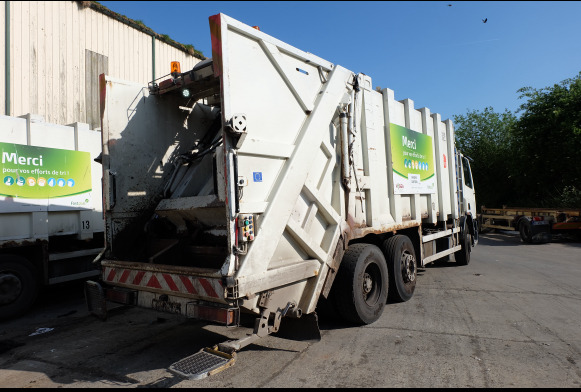 REF : 18 - Camion Poubelle DAF CF75 - Vuilniswagen: afbeelding 5 REF : 18 - Camion Poubelle DAF CF75 - Vuilniswagen: afbeelding 5