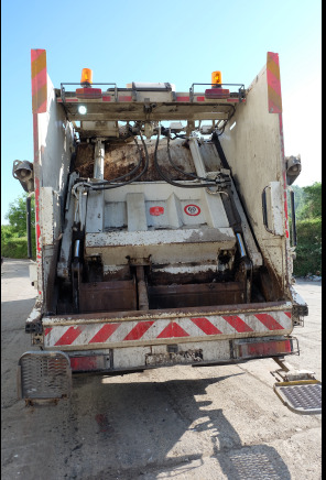 REF : 18 - Camion Poubelle DAF CF75 - Vuilniswagen: afbeelding 4 REF : 18 - Camion Poubelle DAF CF75 - Vuilniswagen: afbeelding 4