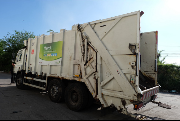 REF : 5 - Camion poubelle DAF CF75 - Vuilniswagen: afbeelding 4 REF : 5 - Camion poubelle DAF CF75 - Vuilniswagen: afbeelding 4